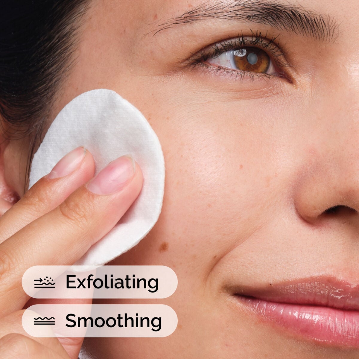 glycolic-acid-7-exfoliating-toner-g8 ord-glycolic-acid-exfoliating-toner-model-application-with-benefits.jpg